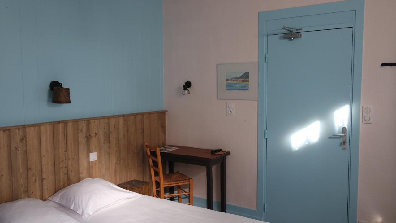 Hotel Le Colibri อิกซ์เลส์แบ็งส์ ภายนอก รูปภาพ