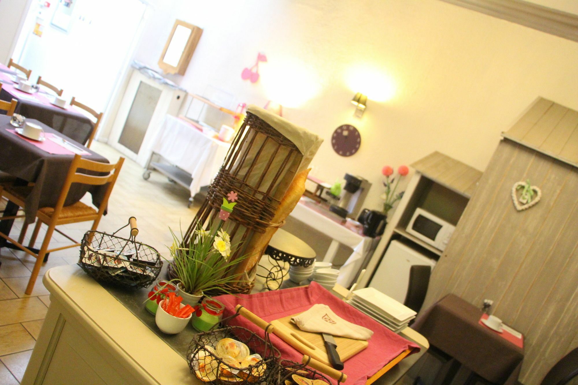 Hotel Le Colibri อิกซ์เลส์แบ็งส์ ภายนอก รูปภาพ