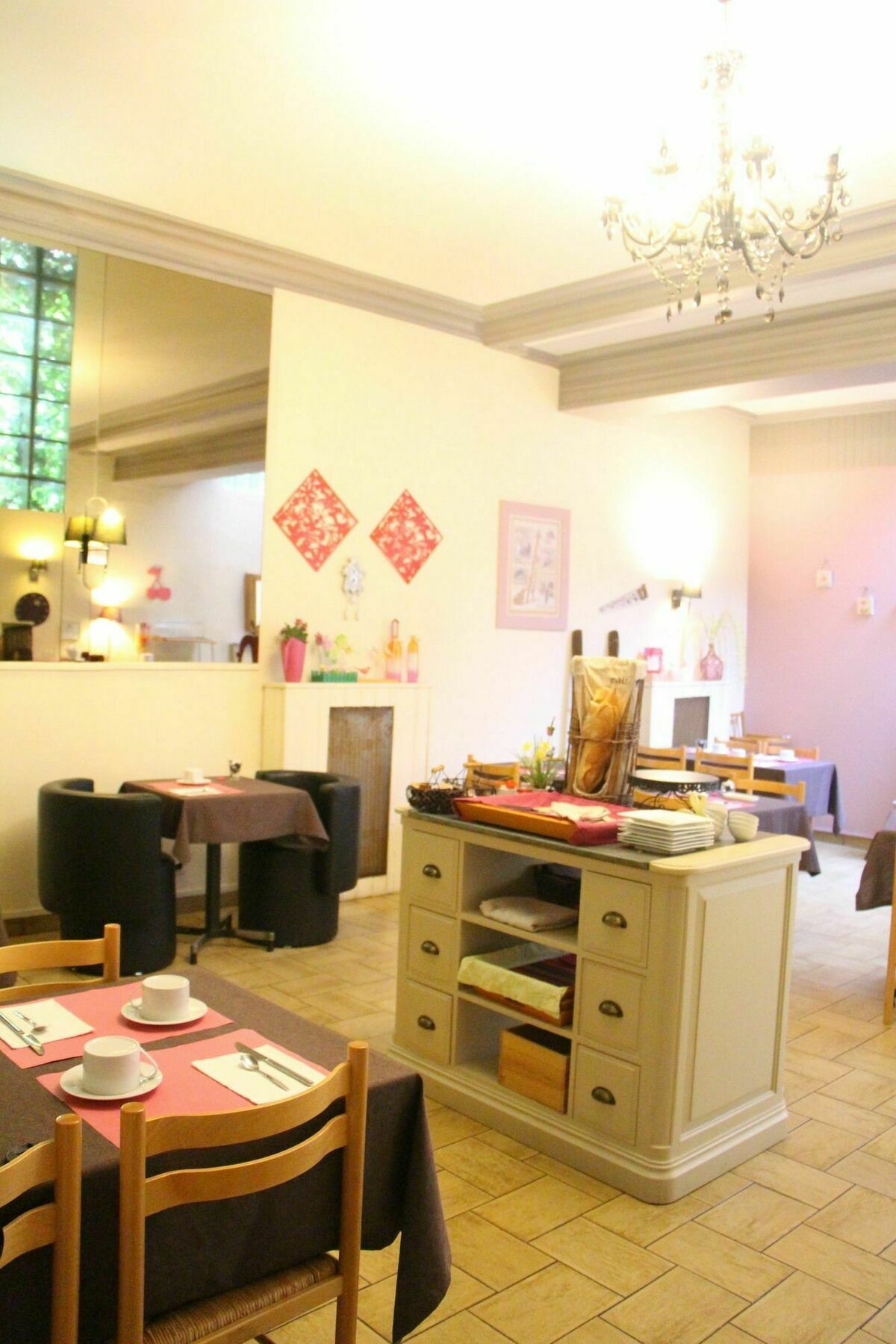 Hotel Le Colibri อิกซ์เลส์แบ็งส์ ภายนอก รูปภาพ